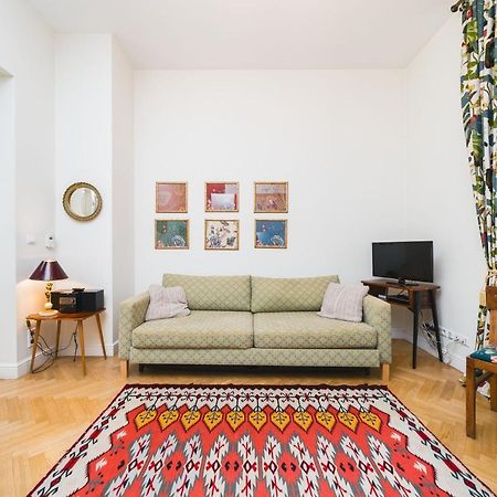 Classy Old Town Suites - By Upstairs Krakau Buitenkant foto