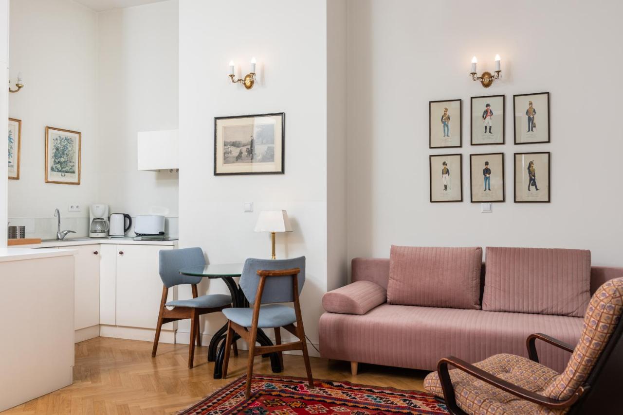 Classy Old Town Suites - By Upstairs Krakau Buitenkant foto